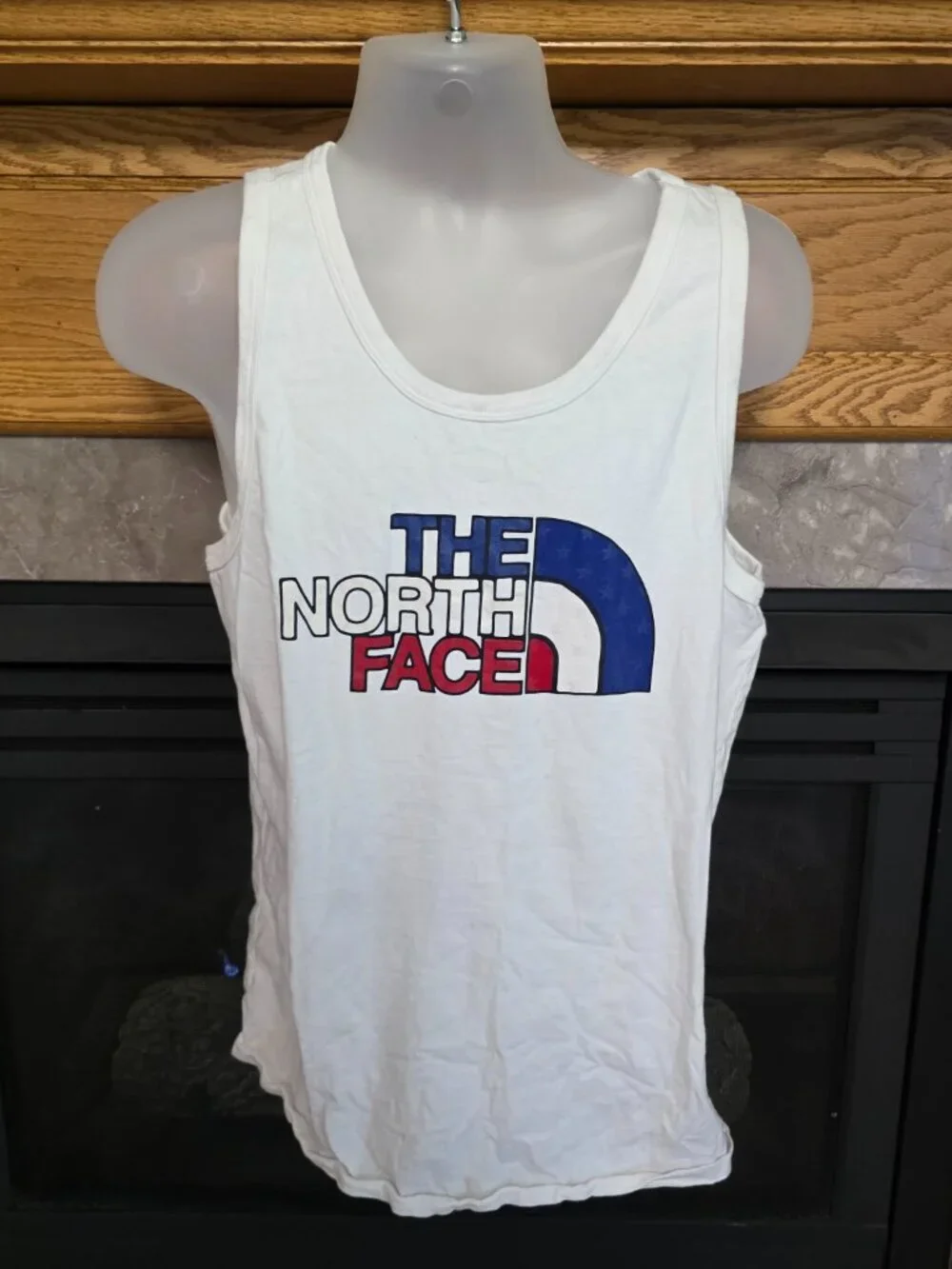 The North Face USA Flag Logo Tank Top Men’s Large White Patriotic Graphic Sleeve